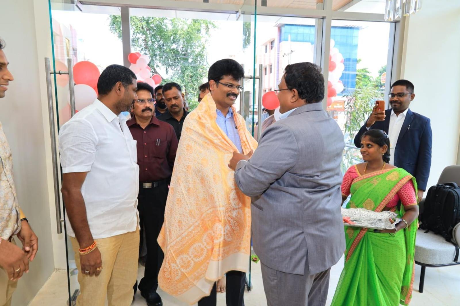 Vantara Suites Vellore Esterno foto