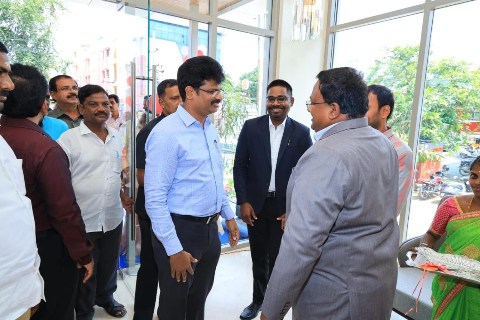 Vantara Suites Vellore Esterno foto