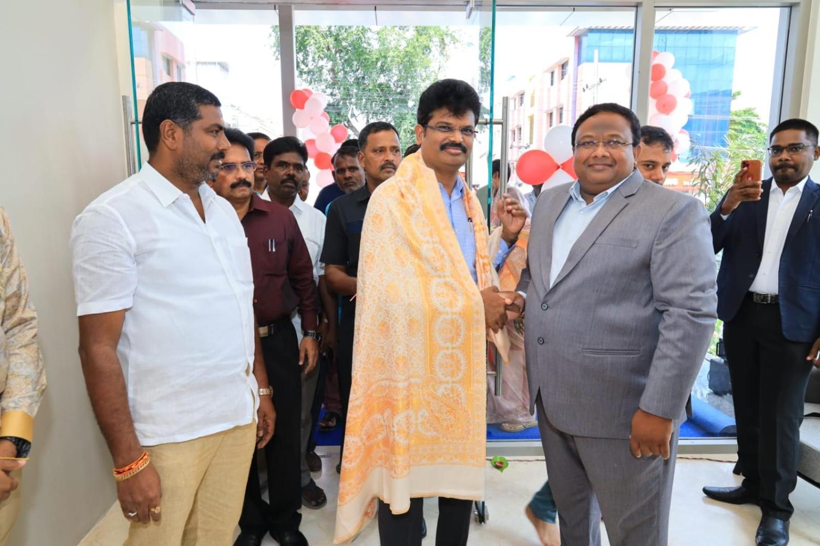 Vantara Suites Vellore Esterno foto