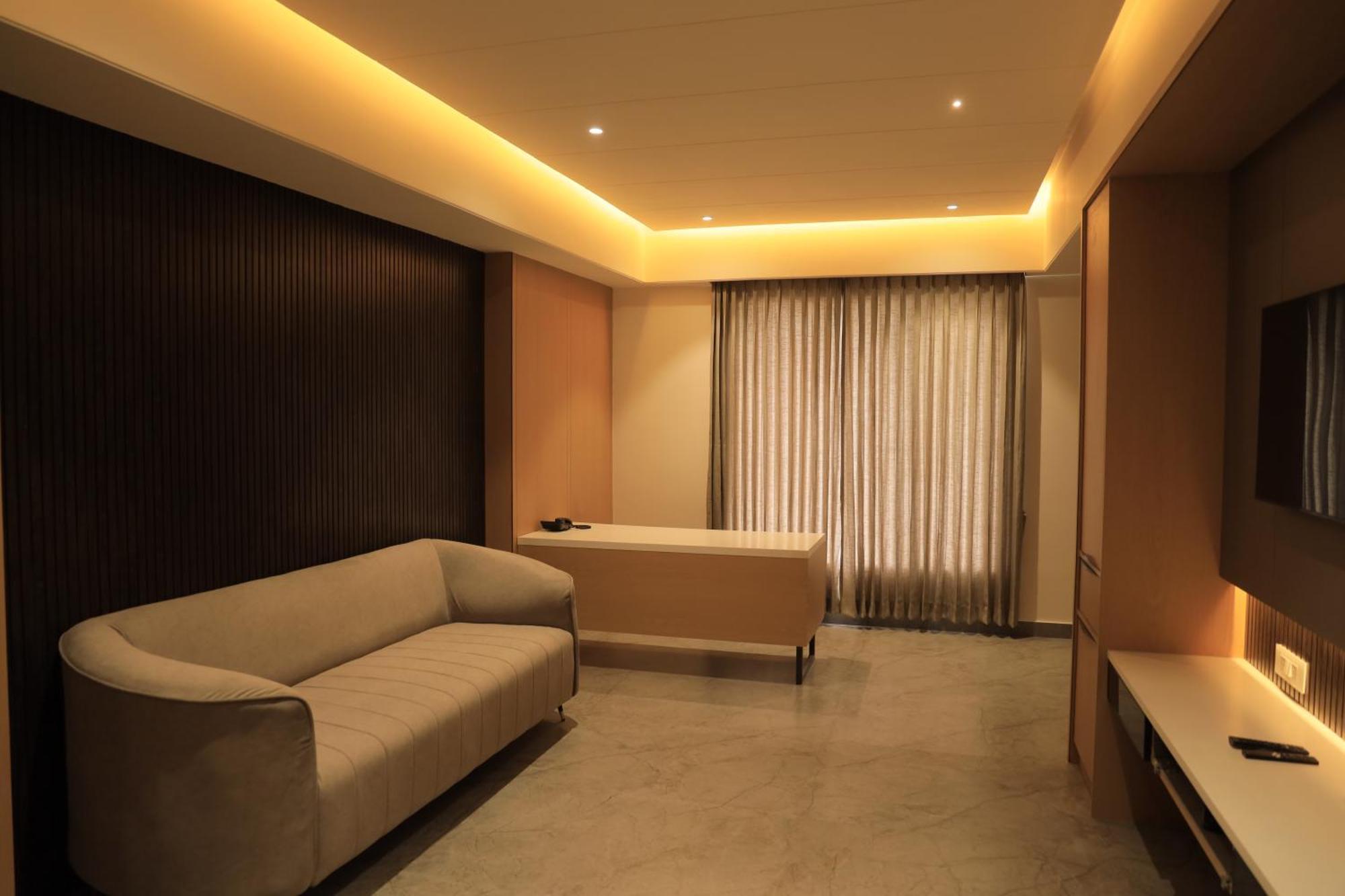 Vantara Suites Vellore Esterno foto