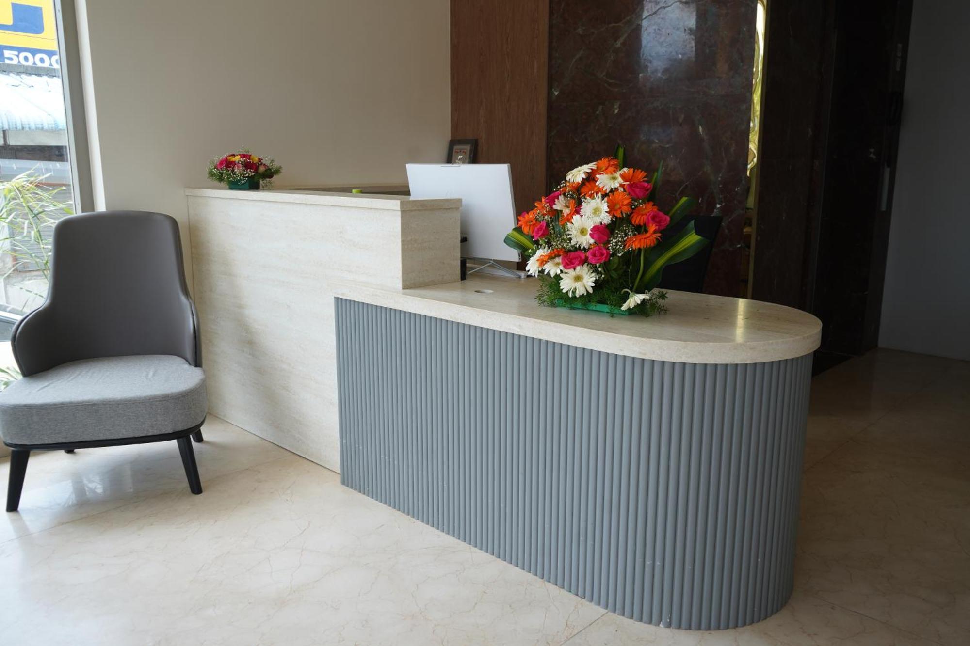 Vantara Suites Vellore Esterno foto